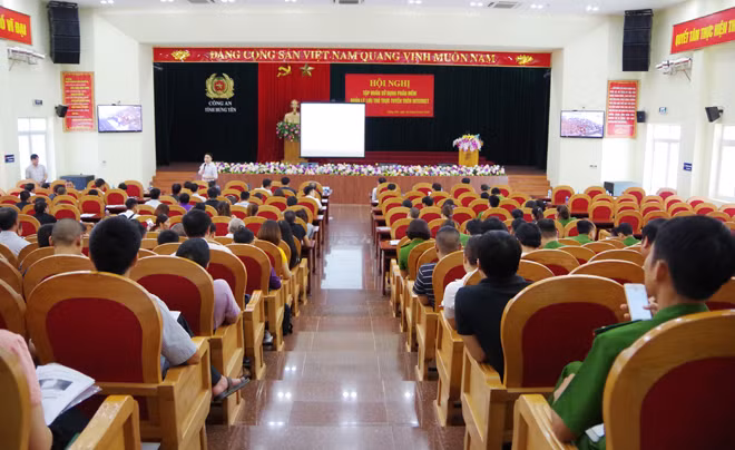 Toàn cảnh buổi tập huấn. Toàn cảnh buổi tập huấn.