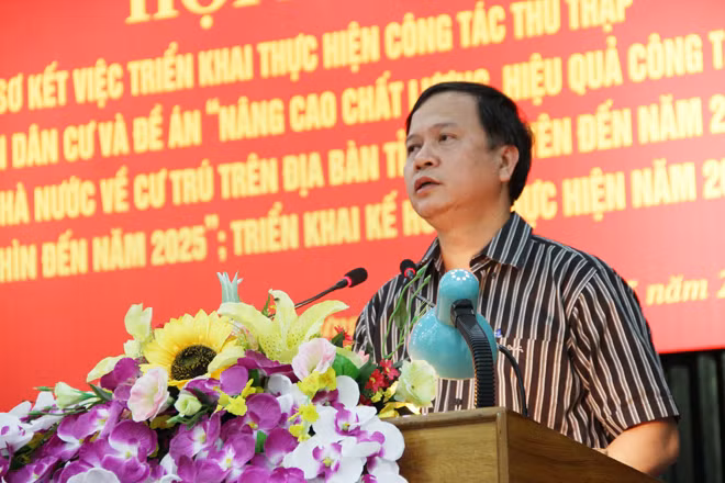 Đồng chí Phó chủ tịch UBND tỉnh phát biểu tại hội nghị