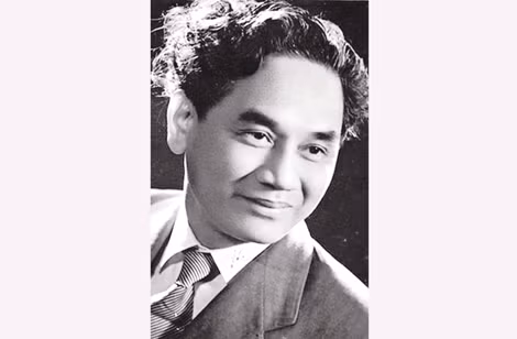 Cố nhà thơ Xuân Diệu.