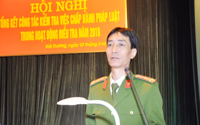 Đại tá Lê Quý Thường, Phó giám đốc, Thủ trưởng Cơ quan Cảnh sát điều tra Công an tỉnh Hải Dương phát biểu tại hội nghị. Đại tá Lê Quý Thường, Phó giám đốc, Thủ trưởng Cơ quan Cảnh sát điều tra Công an tỉnh Hải Dương phát biểu tại hội nghị.