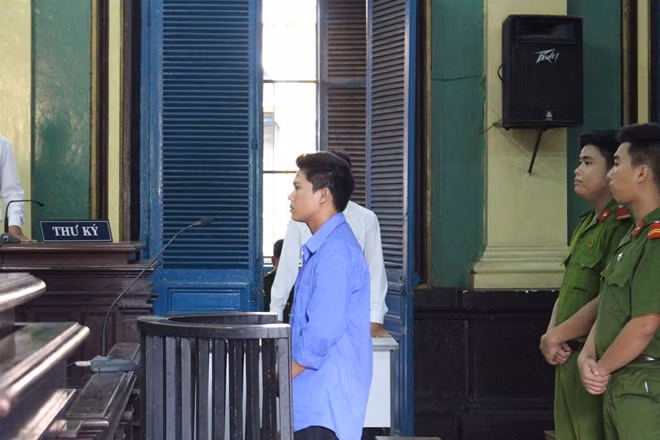 Bị cáo Thạch Mỹ tại phiên xử