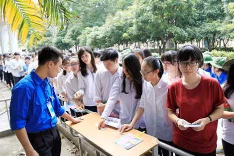 Thí sinh dự thi ĐGNL vào ĐHQGHN năm 2016.