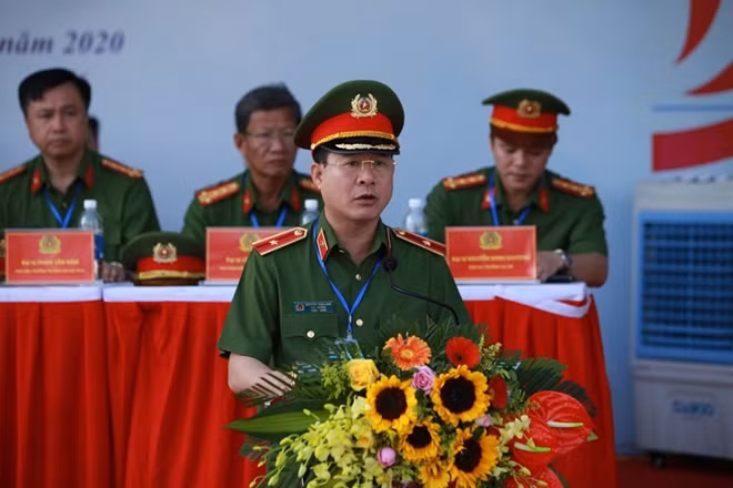 Thiếu tướng Nguyễn Tuấn Anh, Cục trưởng Cục Cảnh sát PCCC&CNCH (Bộ Công an) phát biểu khai mạc Hội thi thể thao nghiệp vụ chữa cháy và cứu nạn, cứu hộ vòng chung kết năm 2020.