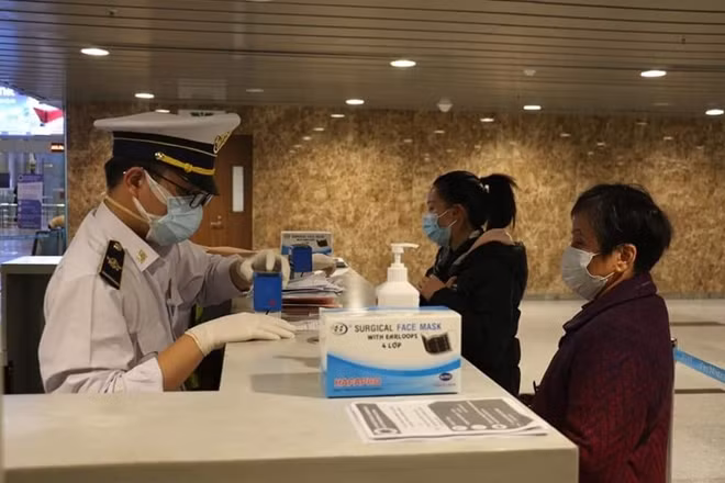 Chiều 17/2, Sở Y tế Đà Nẵng đã có thông tin về trường hợp phụ nữ người Việt Nam nhập cảnh TP Đà Nẵng từ Tứ Xuyên - Trung Quốc, quá cảnh từ Thái Lan có kết quả xét nghiệm âm tính với chủng mới của virus Corona.