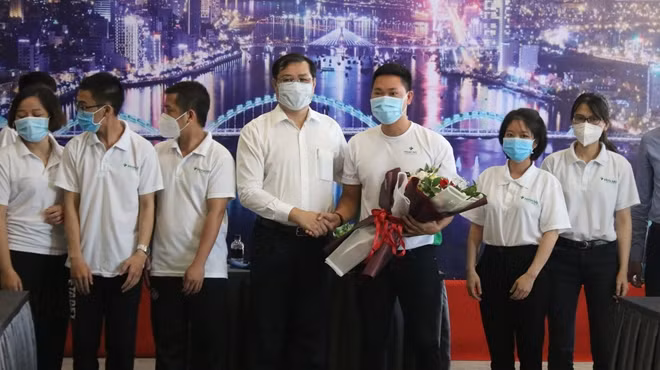 Chủ tịch UBND TP Đà Nẵng gửi thư cảm ơn đội ngũ y, bác sỹ, các cơ quan, báo chí truyền thông, đơn vị chức năng, người dân TP Đà Nẵng và cả nước đã chung tay trong công tác phòng, chống dịch COVID-19.