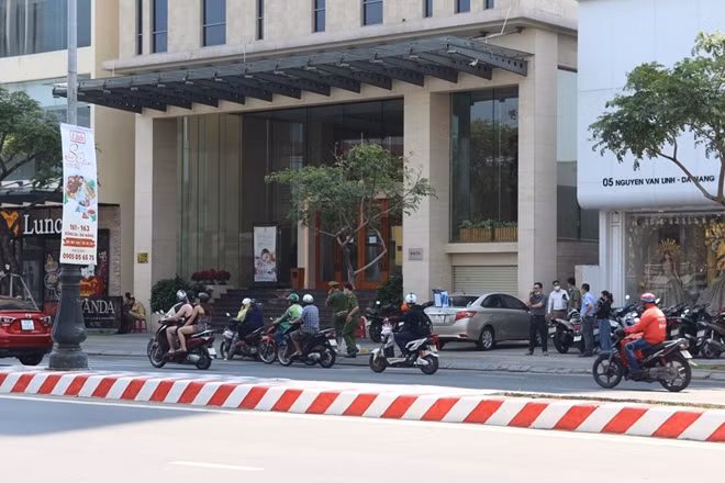 40 mẫu bệnh phẩm có kết quả âm tính với COVID-19.