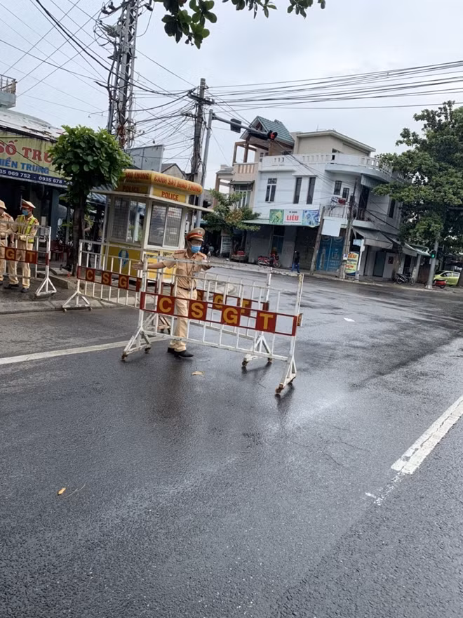 Từ 8 giờ ngày 31/7, Đà Nẵng thiết lập 8 chốt kiểm soát dịch trên địa bàn thành phố.