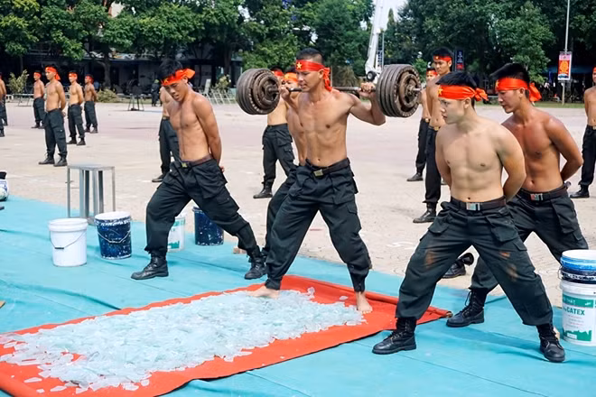 Tiểu đoàn CSĐN số 3 luôn đảm bảo thực hiện biện pháp vũ trang bảo vệ an ninh, giữ gìn trật tự an toàn xã hội (TTATXH) có chức năng thường xuyên luyện tập, sẵn sàng chiến đấu cao.