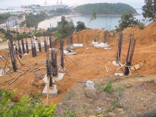 Đà Nẵng sẽ tổng rà soát và mạnh tay xử lý nghiêm các công trình xây dựng không phép tại bán đảo Sơn Trà.