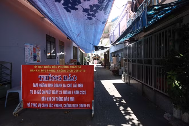 Chợ Lầu Đèn tạm thời phải dừng hoạt động vì trường hợp nhân viên BQL chợ mắc COVID-19.