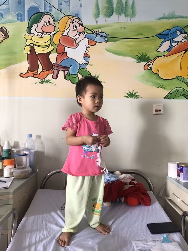 Bệnh nhi K.V đã hồi phục sức khỏe sau ca điều trị khối u phức tạp.