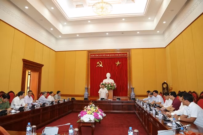 Thượng tướng Tô Lâm, Ủy viên Bộ Chính trị, Bộ trưởng Bộ Công an, Trưởng Ban chỉ đạo Tây Nguyên phát biểu chỉ đạo phát biểu chỉ đạo tại cuộc họp