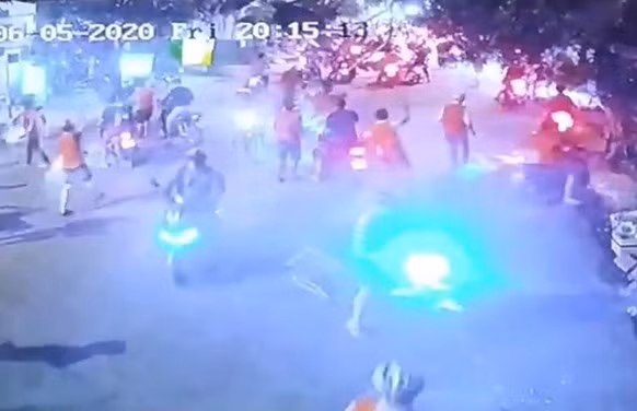 Công an TP Hồ Chí Minh đang truy xét những đối tượng còn lại. Công an TP Hồ Chí Minh đang truy xét những đối tượng còn lại.