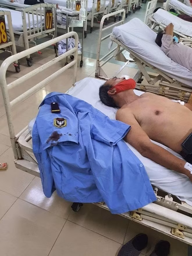 Ông Cường thời điểm chữa trị tại bệnh viện