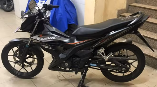 Chiếc xe máy, phương tiện mà 2 đối tượng dùng để di chuyển thực hiện các vụ cướp