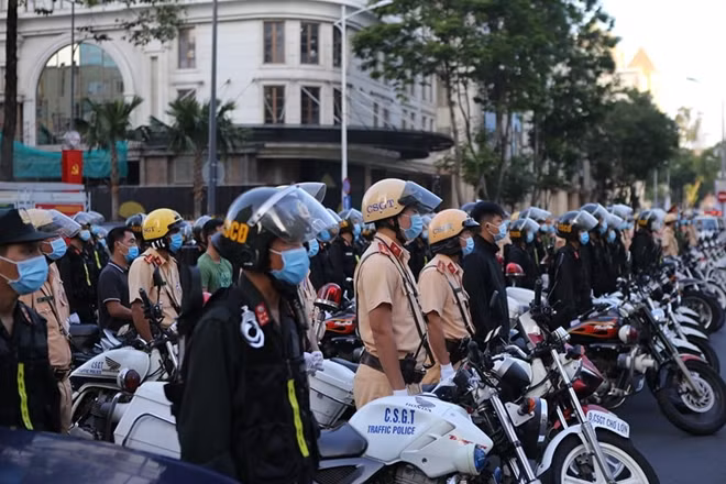 Các lực lượng sẵn sàng nhận nhiệm vụ.