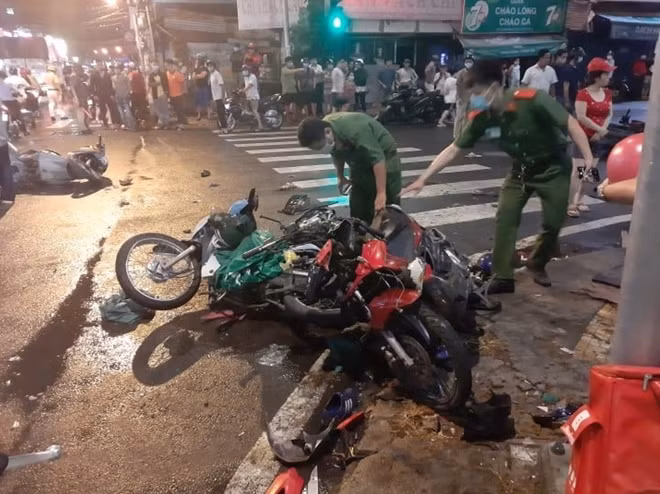 Công an khám nghiệm hiện trường làm rõ nguyên nhân