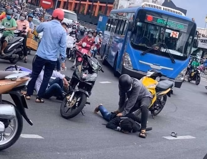 Hàng trăm đối tượng bị khóa tay trong 1 tháng cao điểm tấn công, trấn áp tội phạm của Công an TP Hồ Chí Minh