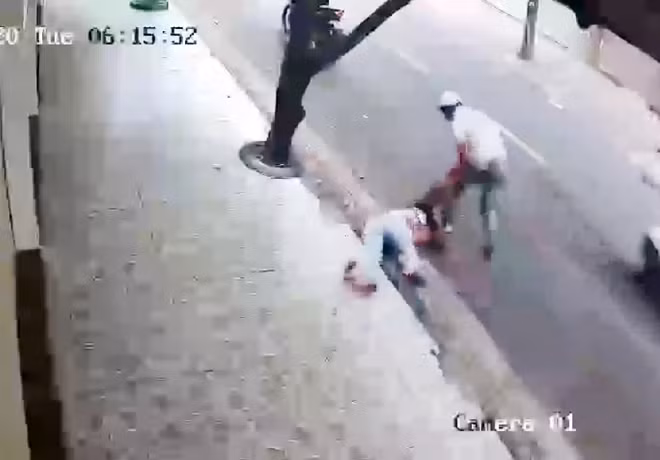 Chị V bị Sơn kéo lê trên đường