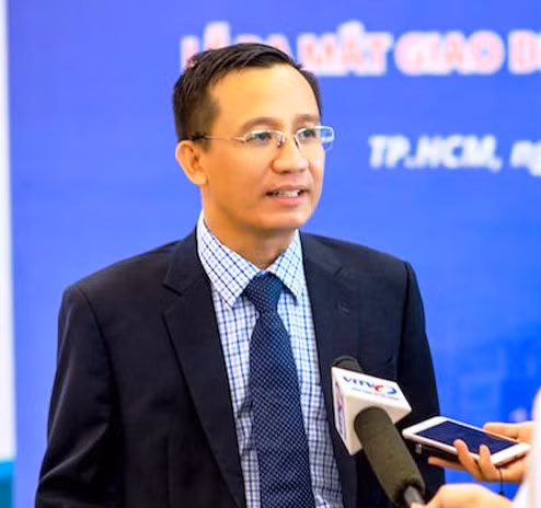 Tiến sĩ Bùi Quang Tín vừa được phát hiện rơi từ tầng 14 của một chung cư ở Nhà Bè