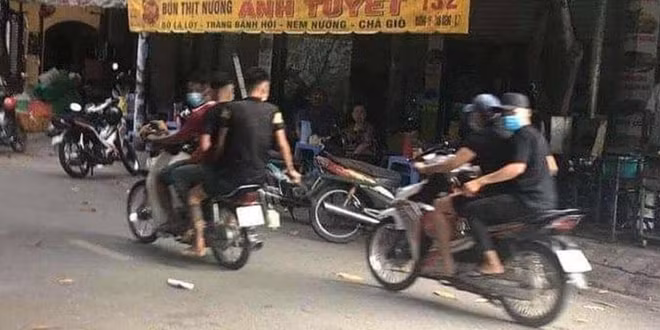 Nhóm người chém người đàn ông bán thịt trọng thương đang bị Công an quận 7 truy xét
