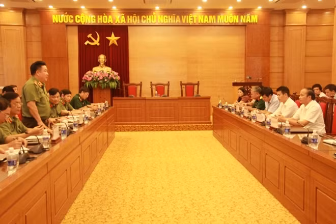 Toàn cảnh buổi làm việc