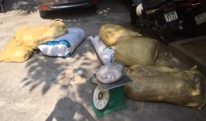 Sau khi chế biến bì, mỡ lợn... sẽ được đưa ra thị trường tiêu thụ