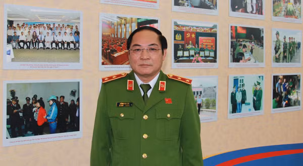 Trung tướng Đồng Đại Lộc, Phó Tổng cục trưởng Tổng cục Cảnh sát, kiêm Cục trưởng Cục Cảnh sát phòng chống tội phạm về ma tuý