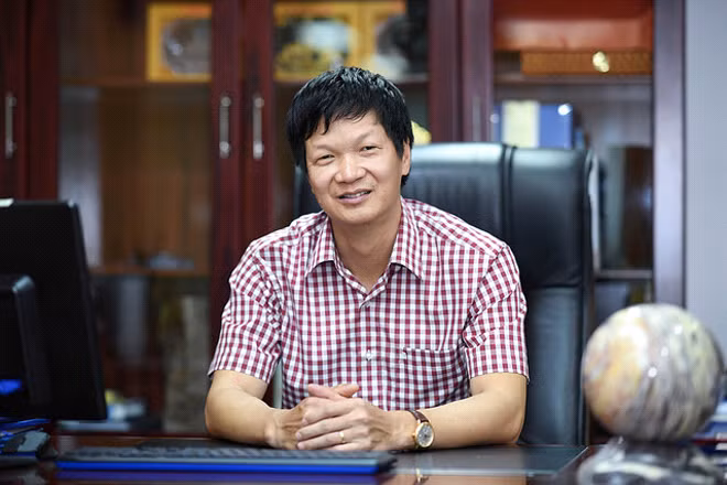 Phó TGĐ Viettel Telecom Nguyễn Việt Dũng chia sẻ về cuộc chuyển đổi mã mạng thuê bao 11 số sang 10 số. Phó TGĐ Viettel Telecom Nguyễn Việt Dũng chia sẻ về cuộc chuyển đổi mã mạng thuê bao 11 số sang 10 số.