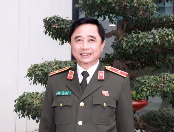 Thiếu tướng Trần Văn Tất, Cục trưởng Cục Đối ngoại