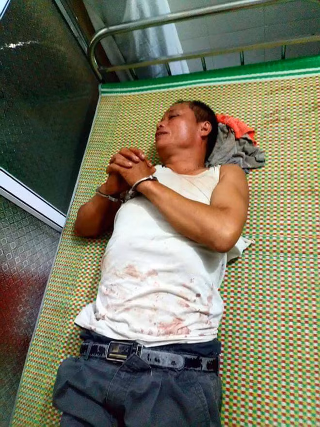 Nguyễn Văn Tiến, nghi phạm sát hại 3 người trong một gia đình bị bắt.