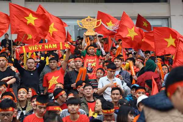 Tất cả mọi người sẵn sàng cùng nhau chứng kiến thời khắc lịch sử của bóng đá Việt Nam