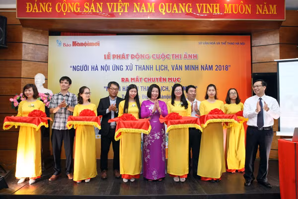 Các đại biểu trong Lễ phát động cuộc thi.