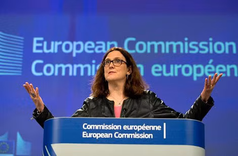 Ủy viên phụ trách thương mại của EU, Cecilia Malmstroem tỏ ra không hài lòng với các chính sách thương mại của Mỹ với EU. Ủy viên phụ trách thương mại của EU, Cecilia Malmstroem tỏ ra không hài lòng với các chính sách thương mại của Mỹ với EU.
