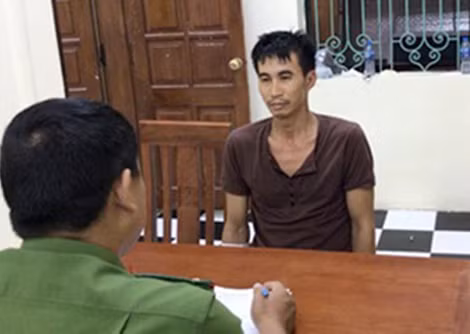 Đối tượng Đinh Công Tráng tại Cơ quan điều tra. Đối tượng Đinh Công Tráng tại Cơ quan điều tra.