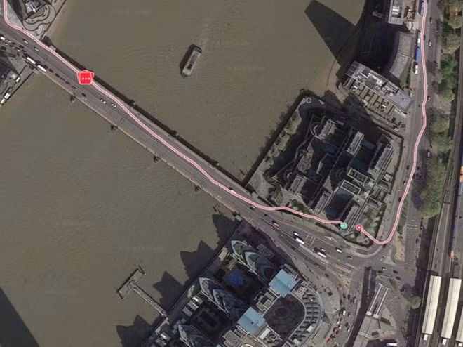 Đường chạy của một nhân viên mật vụ MI6 tại London.