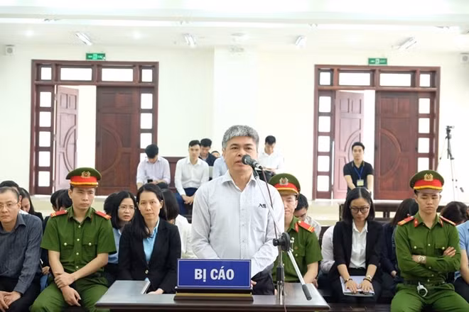 Bị cáo Nguyễn Xuân Sơn.