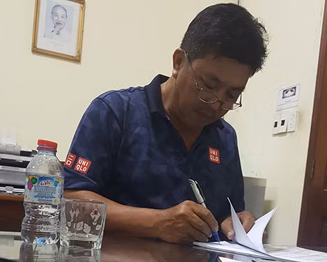 Nguyễn Thanh Hùng tại Cơ quan điều tra.