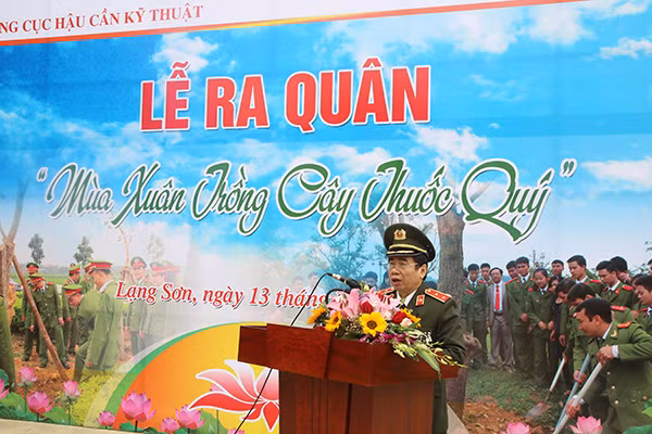 Trung tướng Phạm Quang Cử phát biểu tại buổi lễ.