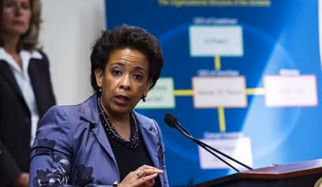 Bà Loretta Lynch.
