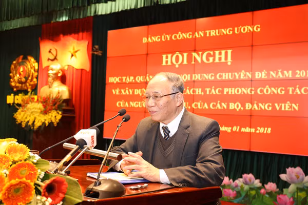 GS.TS Hoàng Chí Bảo tại Hội nghị.