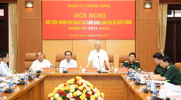 Tổng Bí thư Nguyễn Phú Trọng, Bí thư Quân ủy Trung ương chủ trì hội nghị. Ảnh:TTXVN. Tổng Bí thư Nguyễn Phú Trọng, Bí thư Quân ủy Trung ương chủ trì hội nghị. Ảnh:TTXVN.
