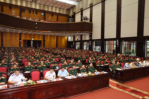 Các đại biểu dự Hội nghị.