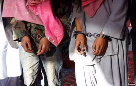 2 thành viên nhóm Tehreek-e-Taliban Pakistan bị bắt giữ tại thành phố Karachi vào tháng 1-2013.