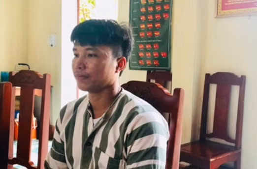 Phạm nhân Hoàng Văn Hiếu xã Sơn Thủy, huyện Quan Sơn vui mừng vì sắp được trở về gia đình.
