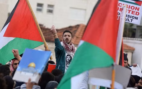 Người biểu tình Palestine phản đối tuyên bố của Tổng thống Mỹ về việc công nhận Jerusalem là thủ đô của Israel. Ảnh: The Times of Israel.