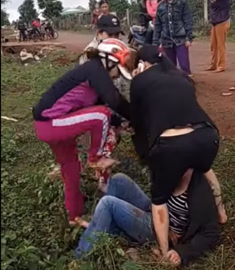 Hình ảnh trong đoạn clip đánh ghen phát tán trên mạng xã hội.