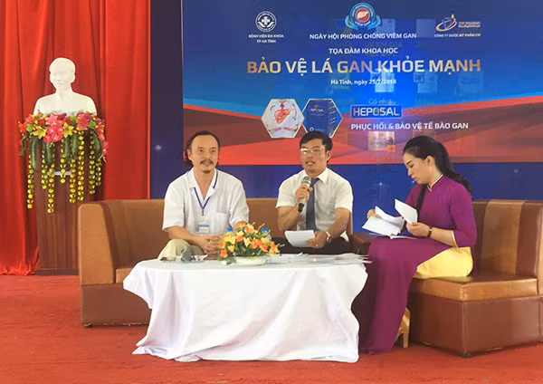 Tọa đàm nâng cao nhận thức về phỏng chống bệnh gan.
