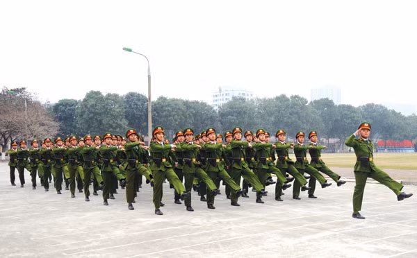 Lực lượng CAND ngày càng chính quy, tinh nhuệ, hiện đại.