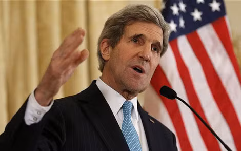 Ông John Kerry.